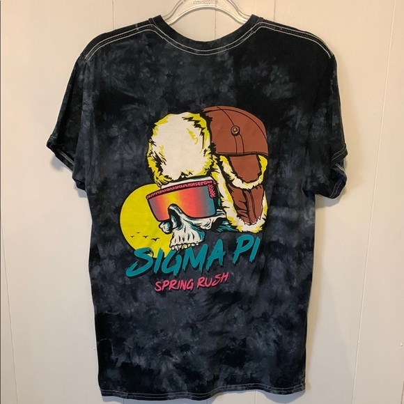 Sigma Pi Graphic Tee Size Medium - Picture 4 of 6